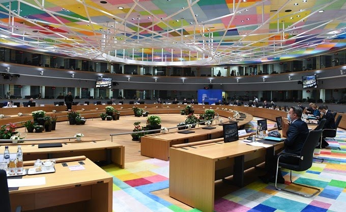 e7310af498584a0689fa9eefc654a364