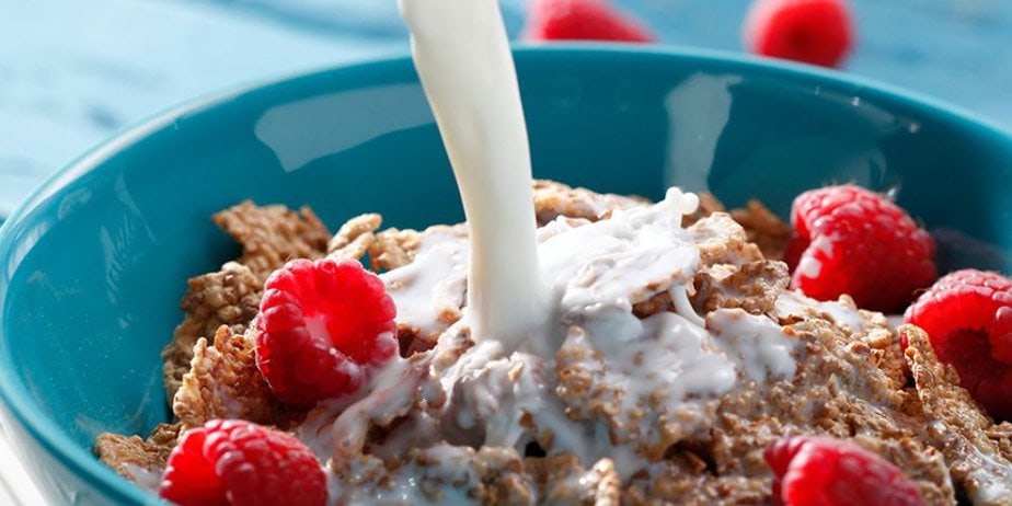 trofima-pou-den-prepei-na-leipoun-apo-to-proino-sou_17687_XL