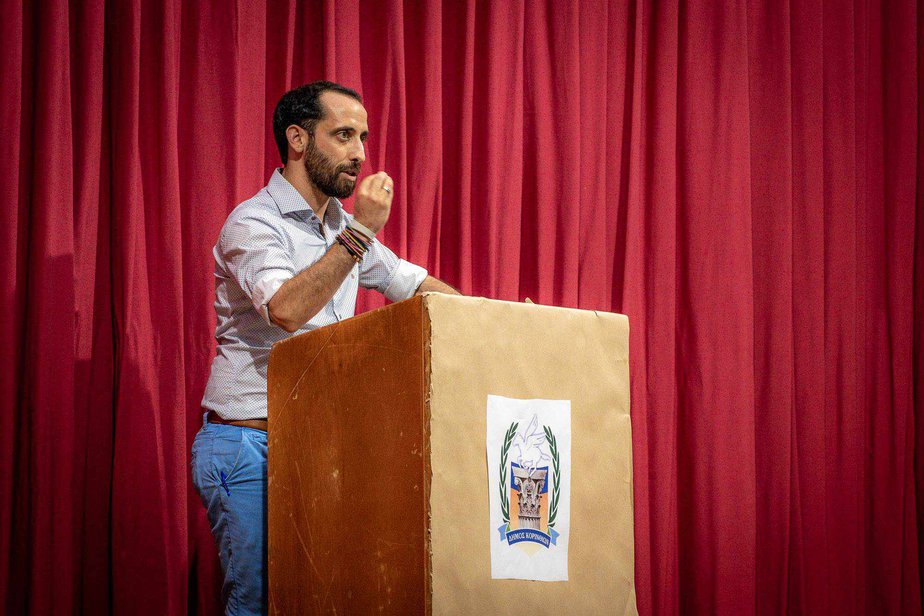 received_2221380568208417