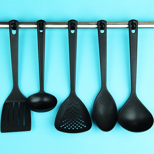kitchen-utensils