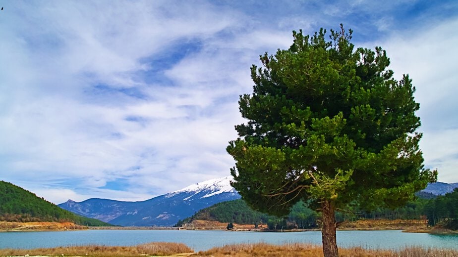 krimmenoi-thisauroi-korinthias